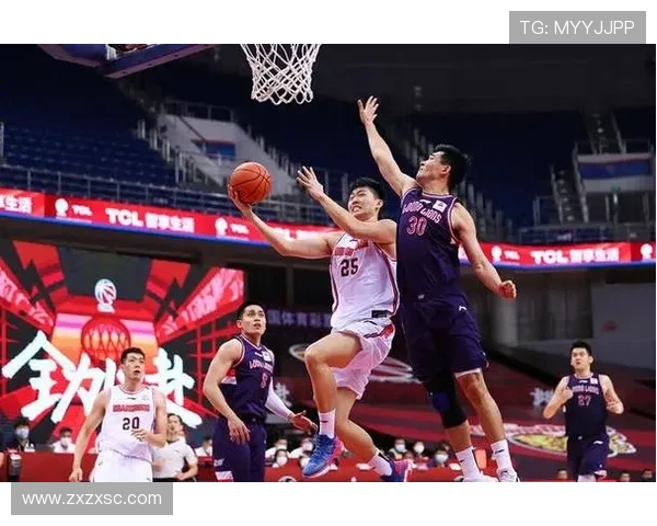 新疆险胜广东 4人表现亮眼 2人低迷